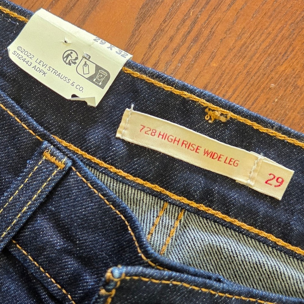 NWT Levis 726 High Rise Wide Leg Jeans Dark Wash Denim 29x32 - Picture 7 of 12